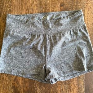 Threads 4 Thought shorts